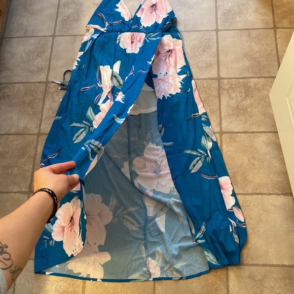 Backless floral split maxi dress - Picture 7 of 12